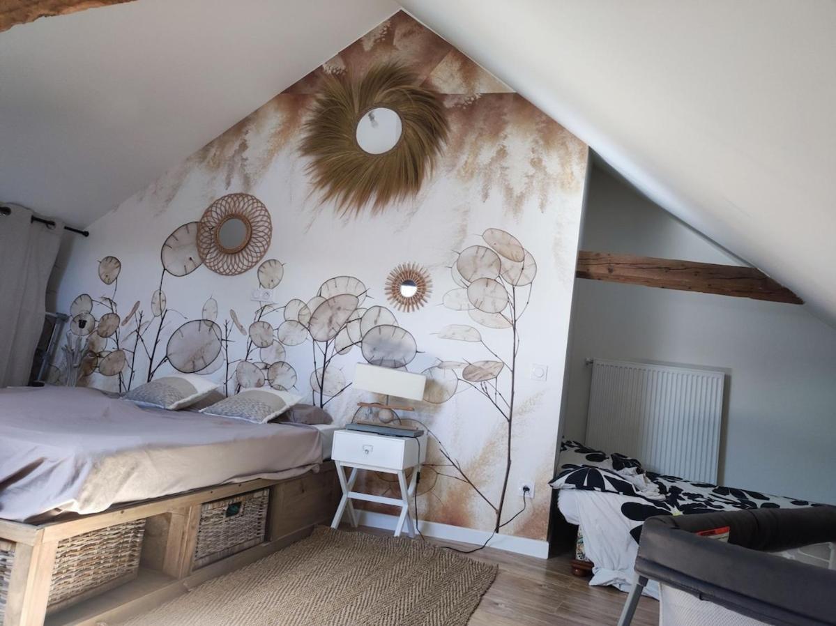 Grande Maison Familiale Avec Piscine Saint-Ouen-des-Alleux Extérieur photo